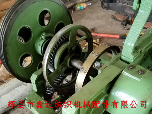 國(guó)產(chǎn)絲織機(jī)的型號(hào)（K251、K252、ZK272、K72、K274）與說(shuō)明
